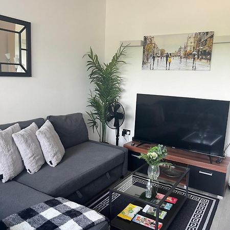 Luxurious Short Stay Flat In Milton Keynes Exterior foto